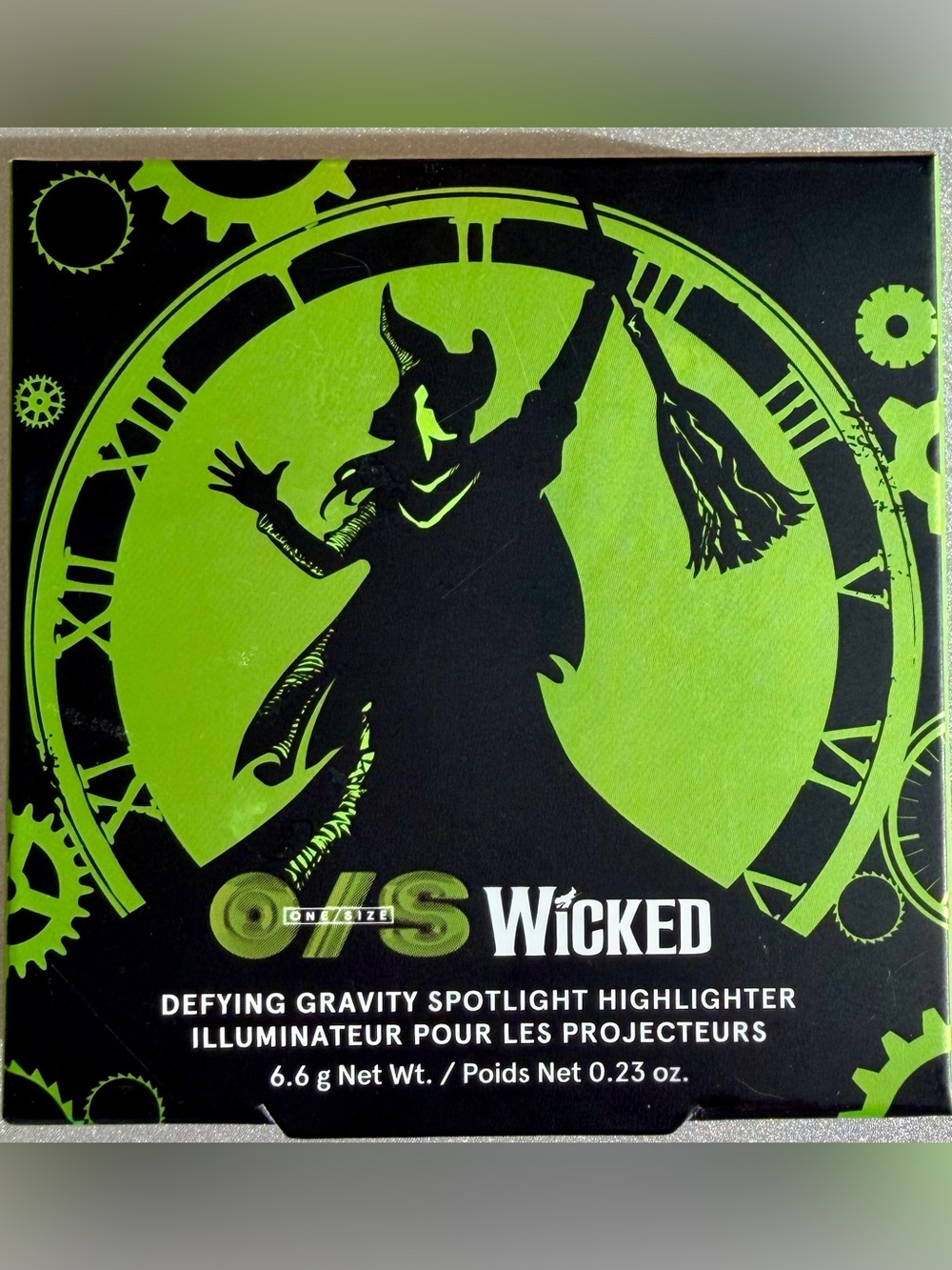 NIB - ONE/SIZE Wicked Defying Gravity Spotlight Highlighter